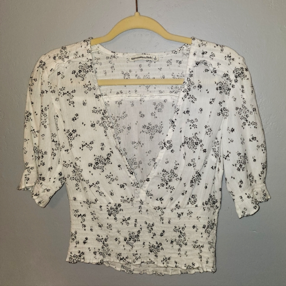 Abercrombie &  Fitch crip top
